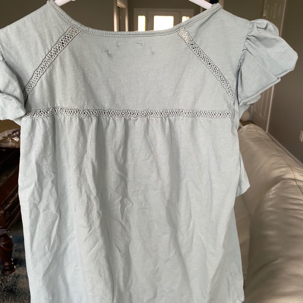 blouse - Picture 3 of 3